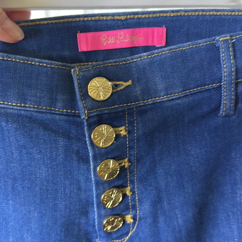 High-Rise Wide Leg Women’s Jeans in Dark Blue - Picture 4 of 5